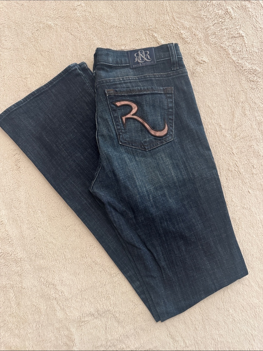 Rock & Republic Women’s Indigo Straight Jeans with Copper 'R' Patch 35” inseam!